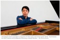 Yuki Kawaguchi am Konzertflügel. Der aus Japan stammende Pianist und Pflegefachmann verbindet seit vielen Jahren Musik, 